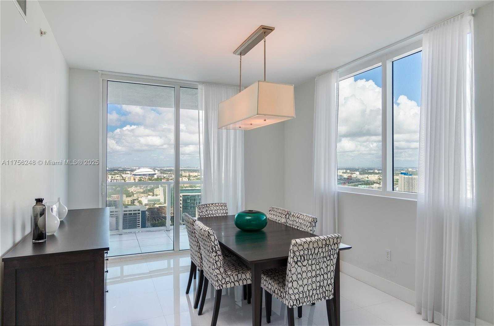 Small Image of 253 NORTH EAST 2ND ST #3702, Miami Number 7