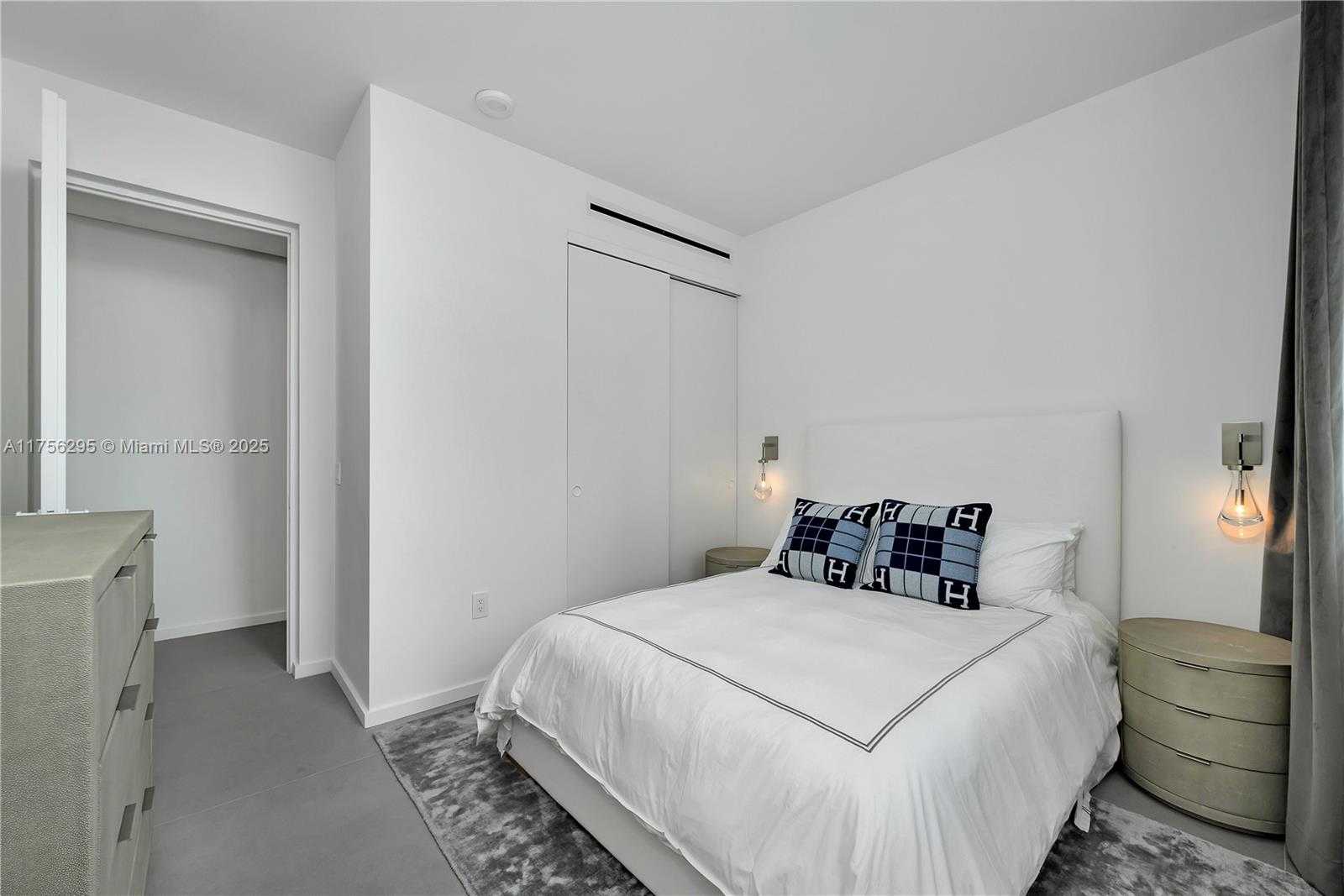 Small Image of 2000 SOUTH OCEAN DR #7B, Hallandale Beach Number 23