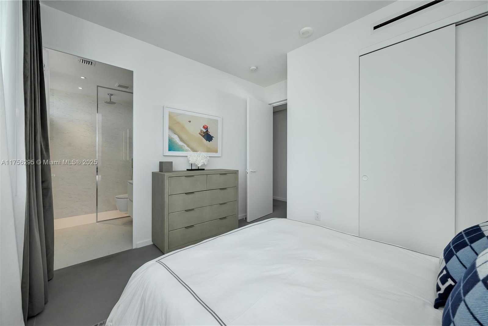 Small Image of 2000 SOUTH OCEAN DR #7B, Hallandale Beach Number 24