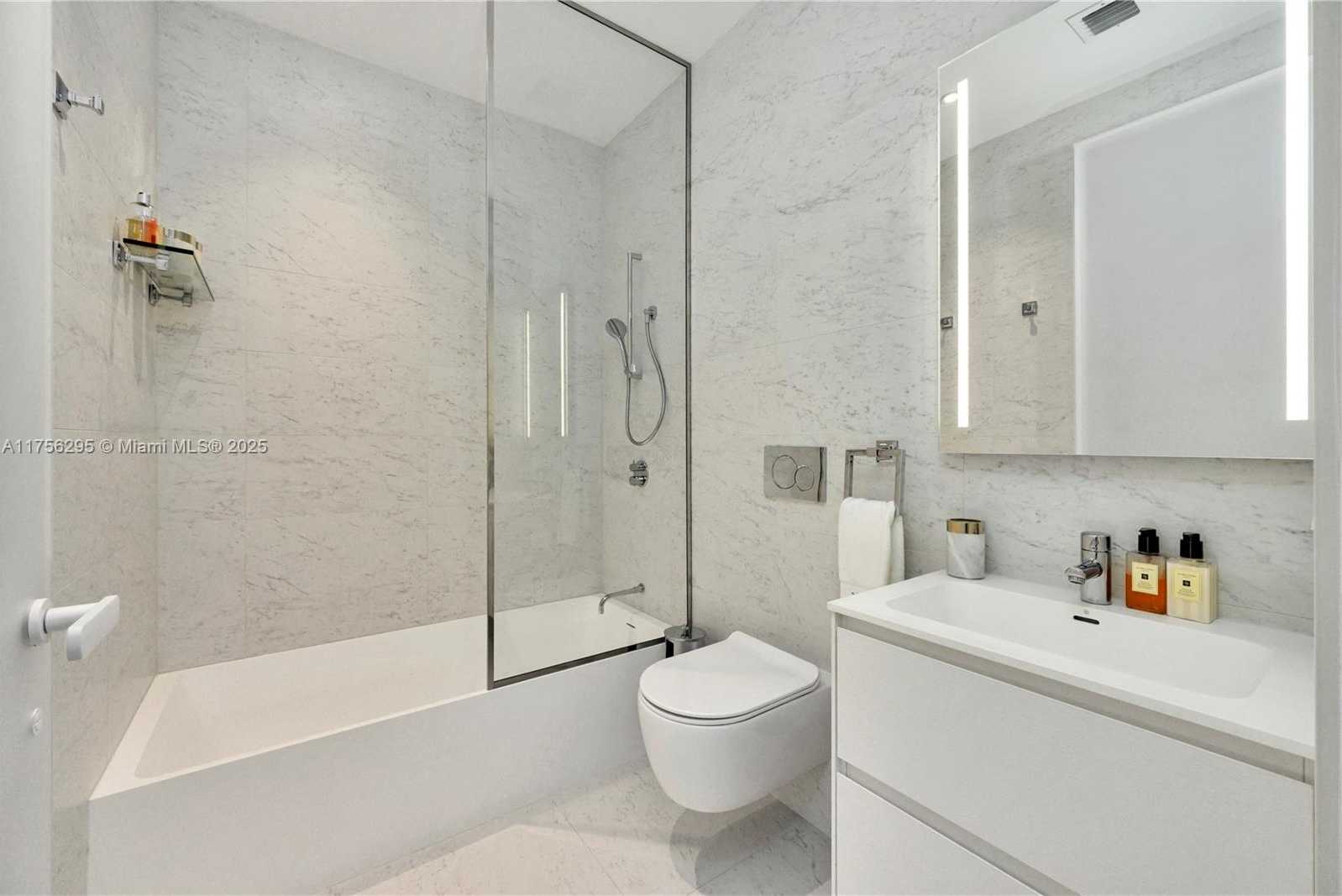 Small Image of 2000 SOUTH OCEAN DR #7B, Hallandale Beach Number 29