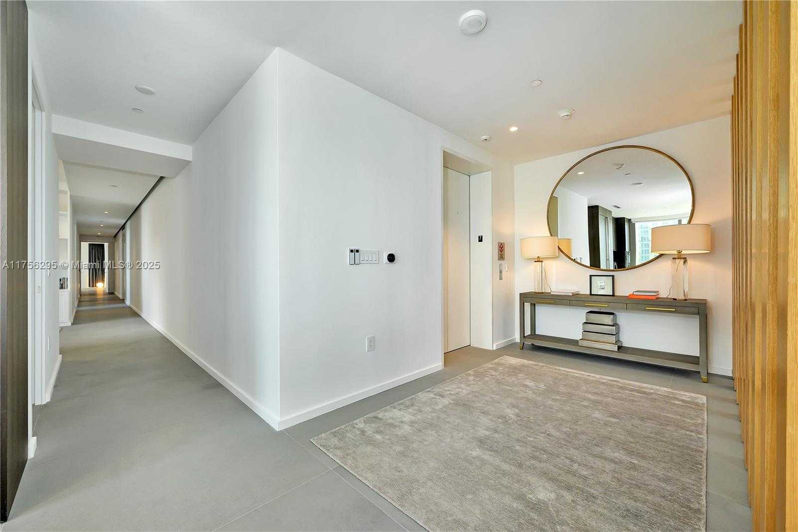 Small Image of 2000 SOUTH OCEAN DR #7B, Hallandale Beach Number 3