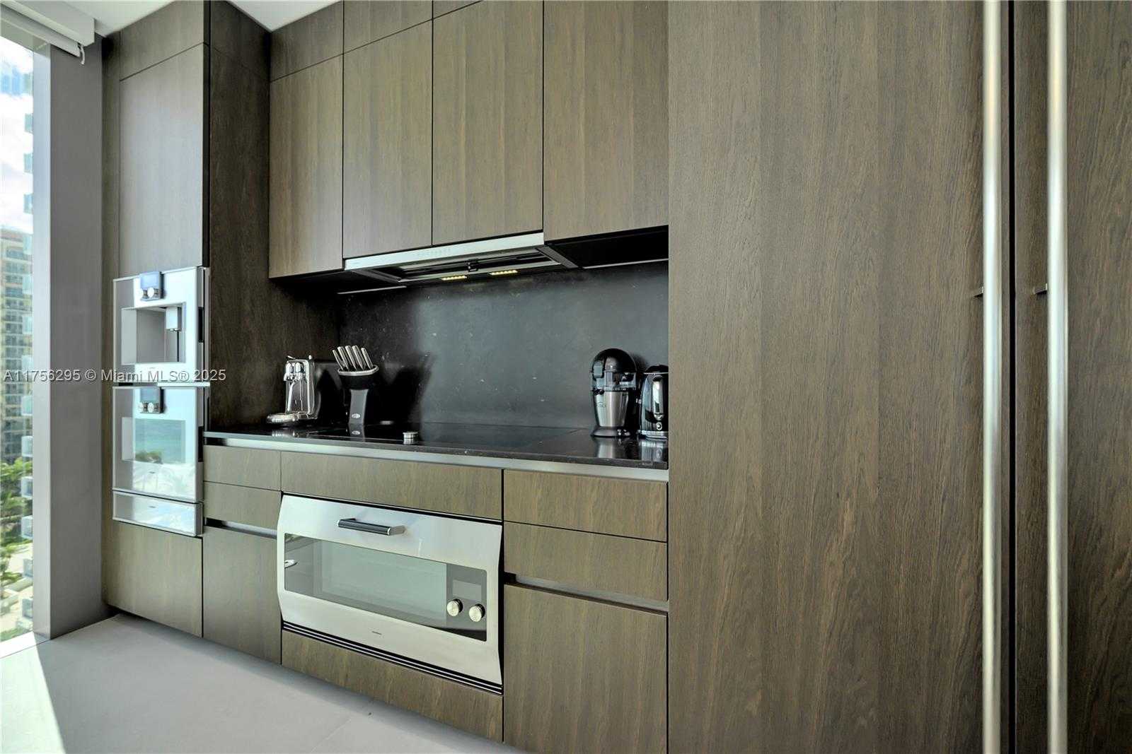 Small Image of 2000 SOUTH OCEAN DR #7B, Hallandale Beach Number 6