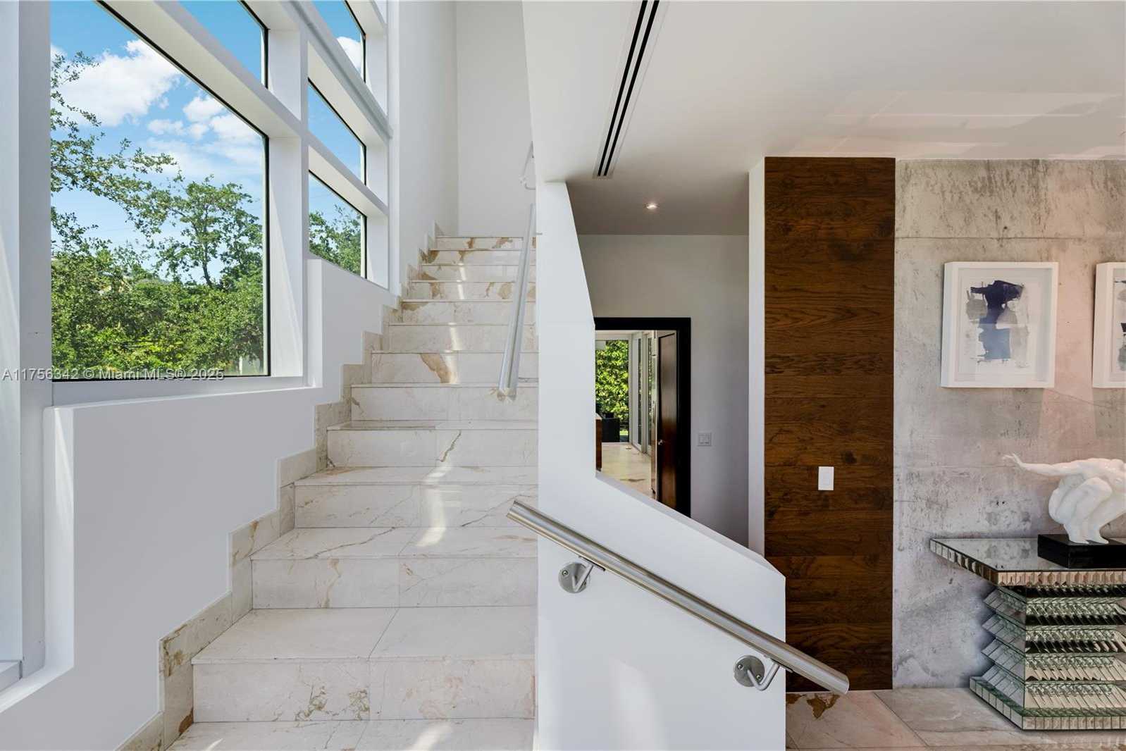 Small Image of 548 FERNWOOD RD #548, Key Biscayne Number 19