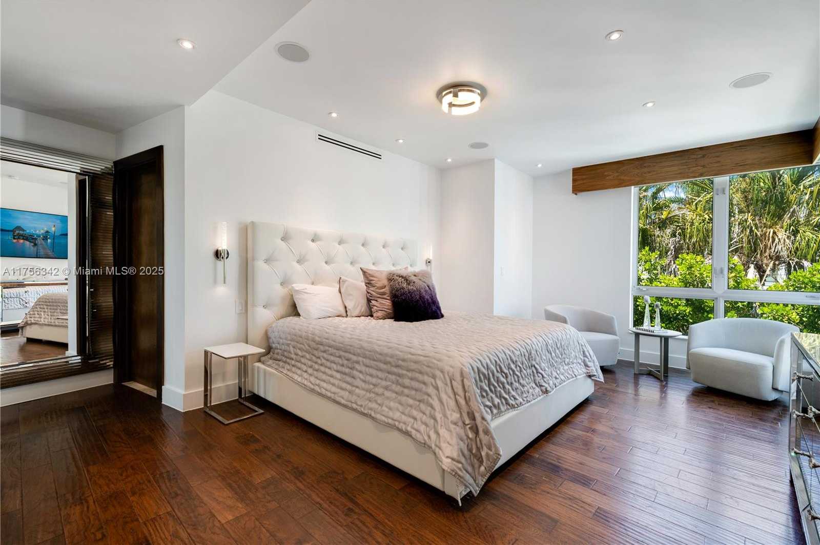 Small Image of 548 FERNWOOD RD #548, Key Biscayne Number 20