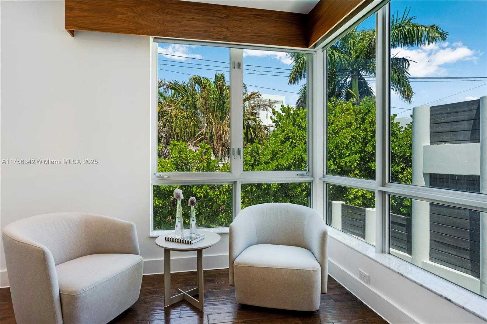 Small Image of 548 FERNWOOD RD #548, Key Biscayne Number 21