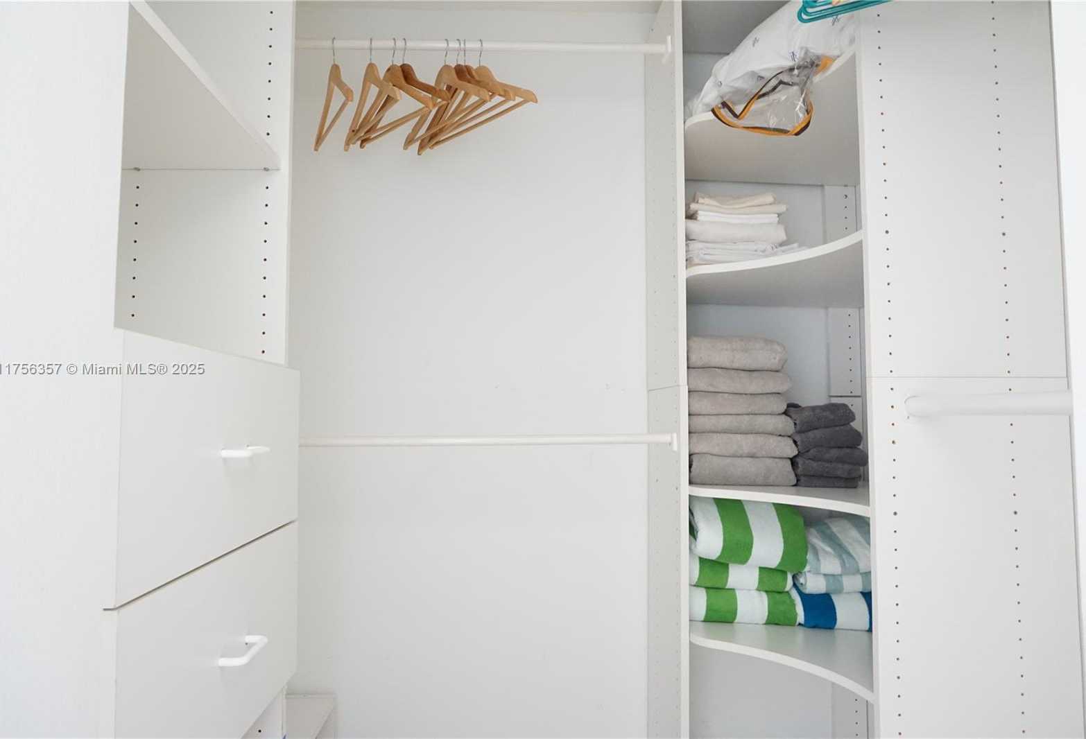 Small Image of 17555 ATLANTIC BLVD #606, Sunny Isles Beach Number 16