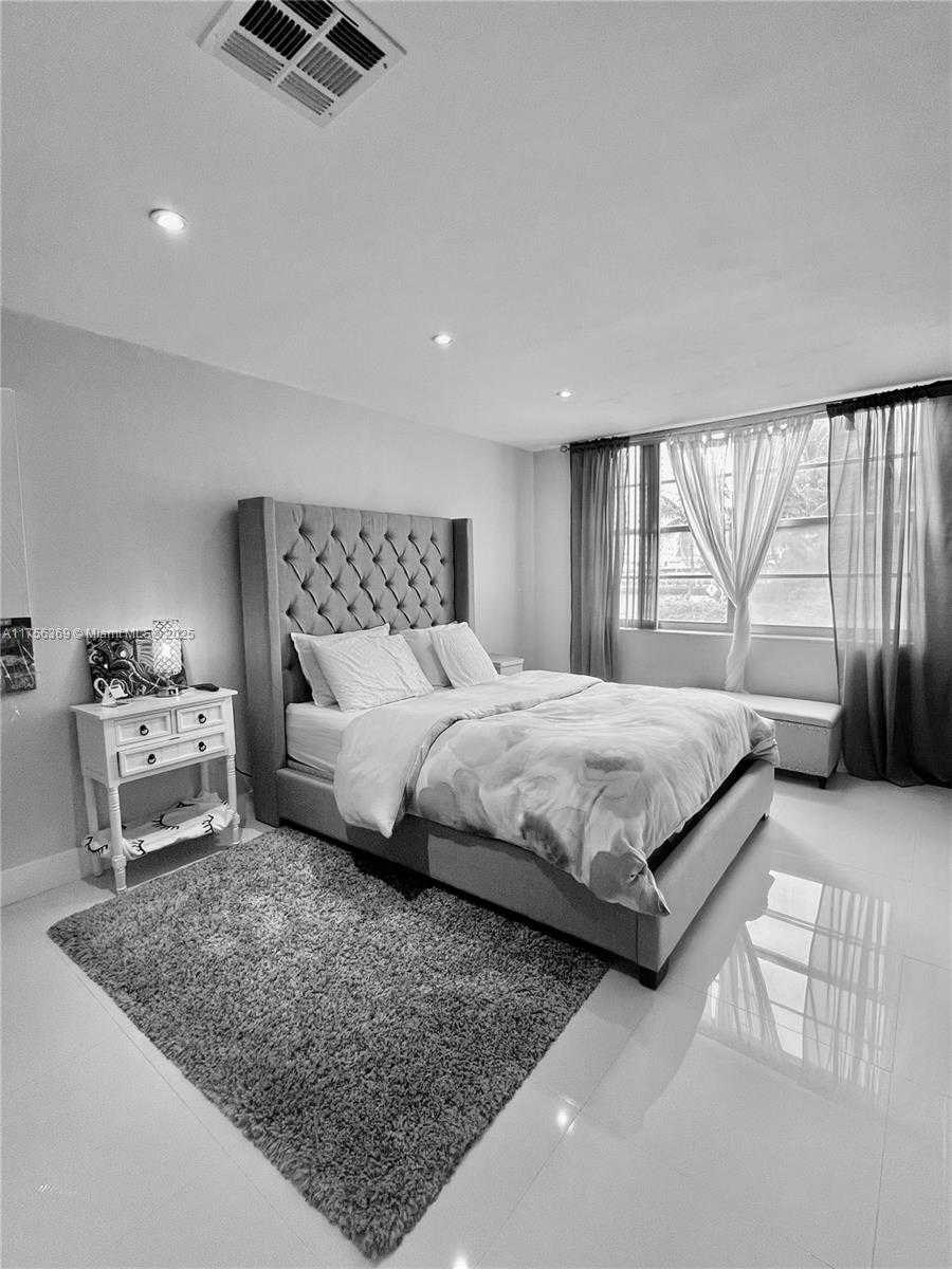 Small Image of 2801 NORTH EAST 183RD ST #215W, Aventura Number 13
