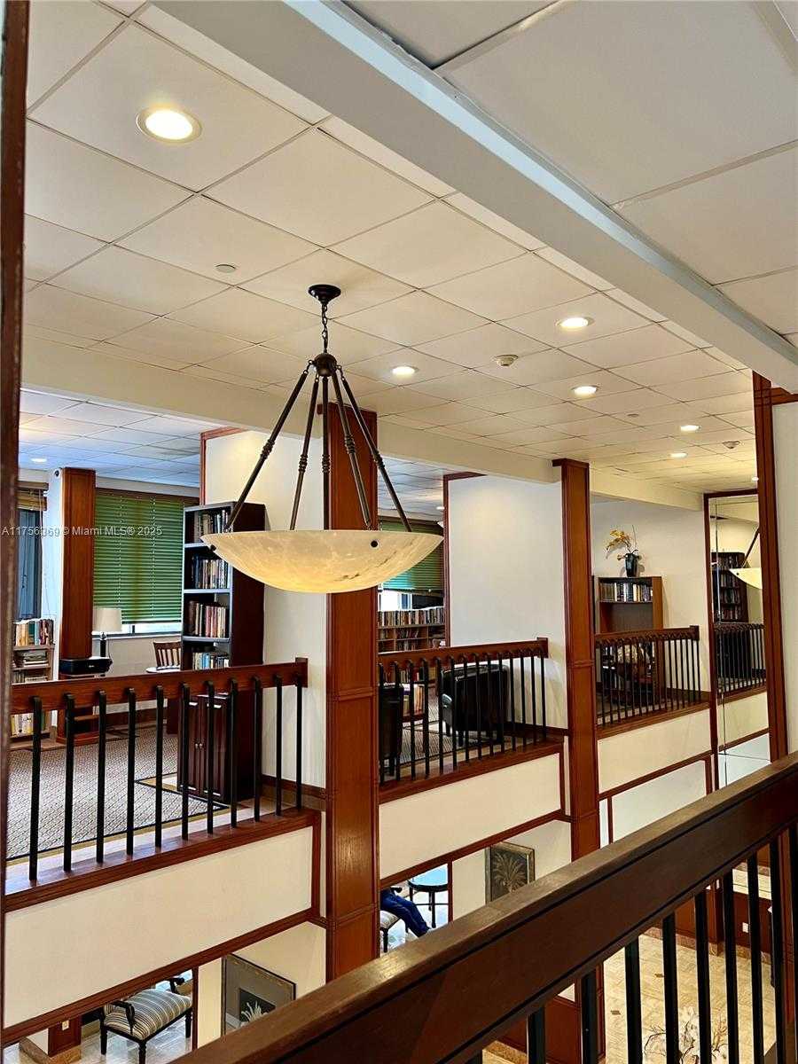 Small Image of 2801 NORTH EAST 183RD ST #215W, Aventura Number 30