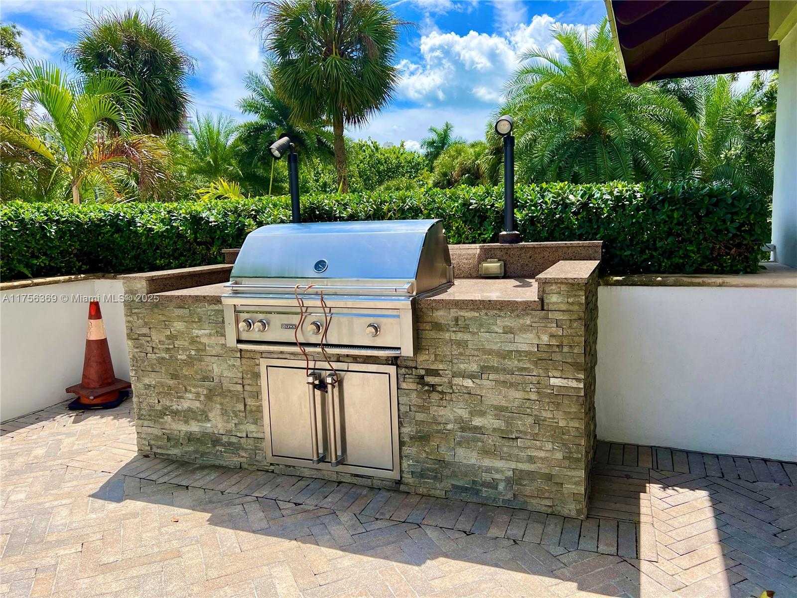 Small Image of 2801 NORTH EAST 183RD ST #215W, Aventura Number 9