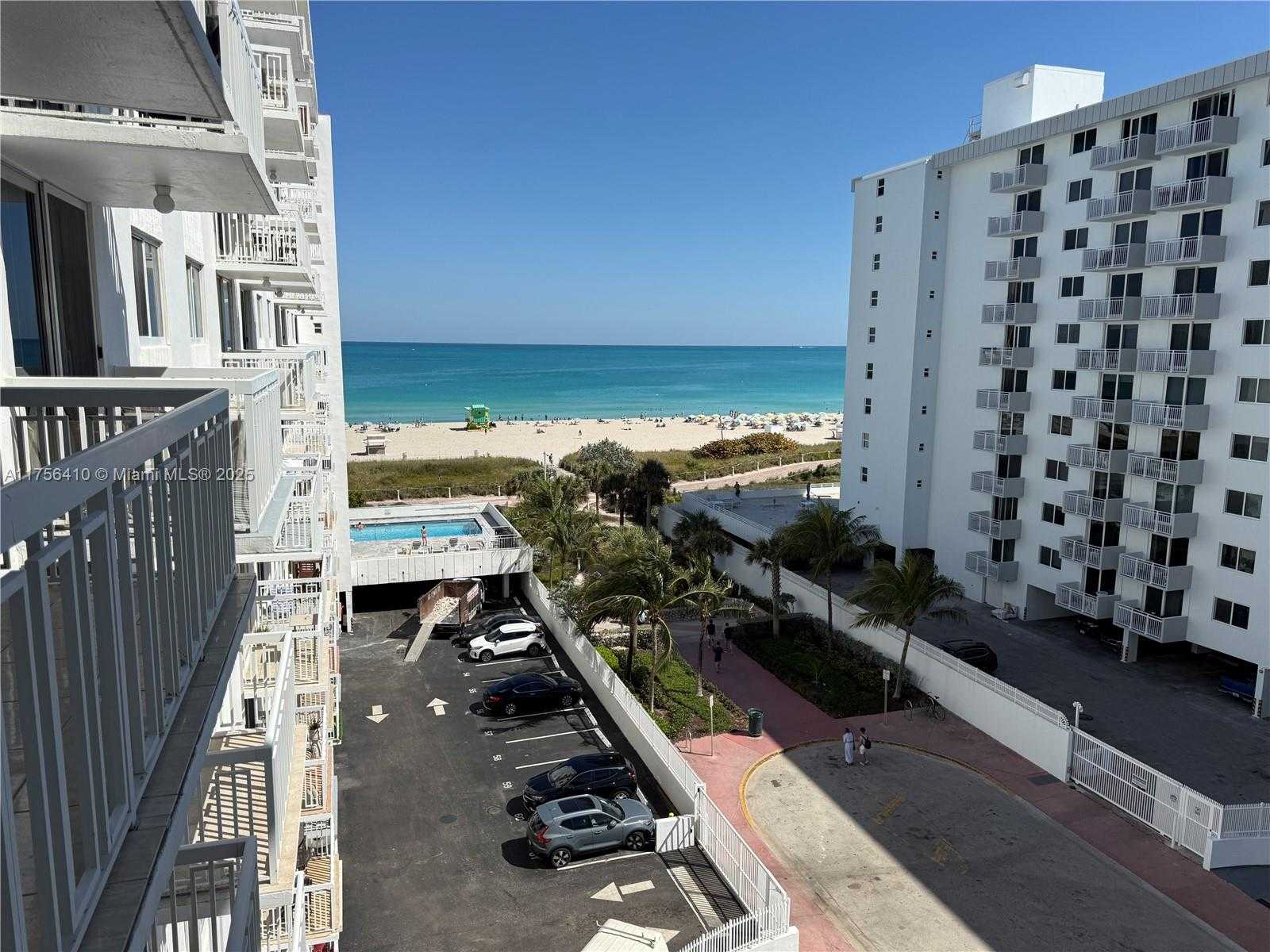 Small Image of 401 OCEAN DR #707, Miami Beach Number 15