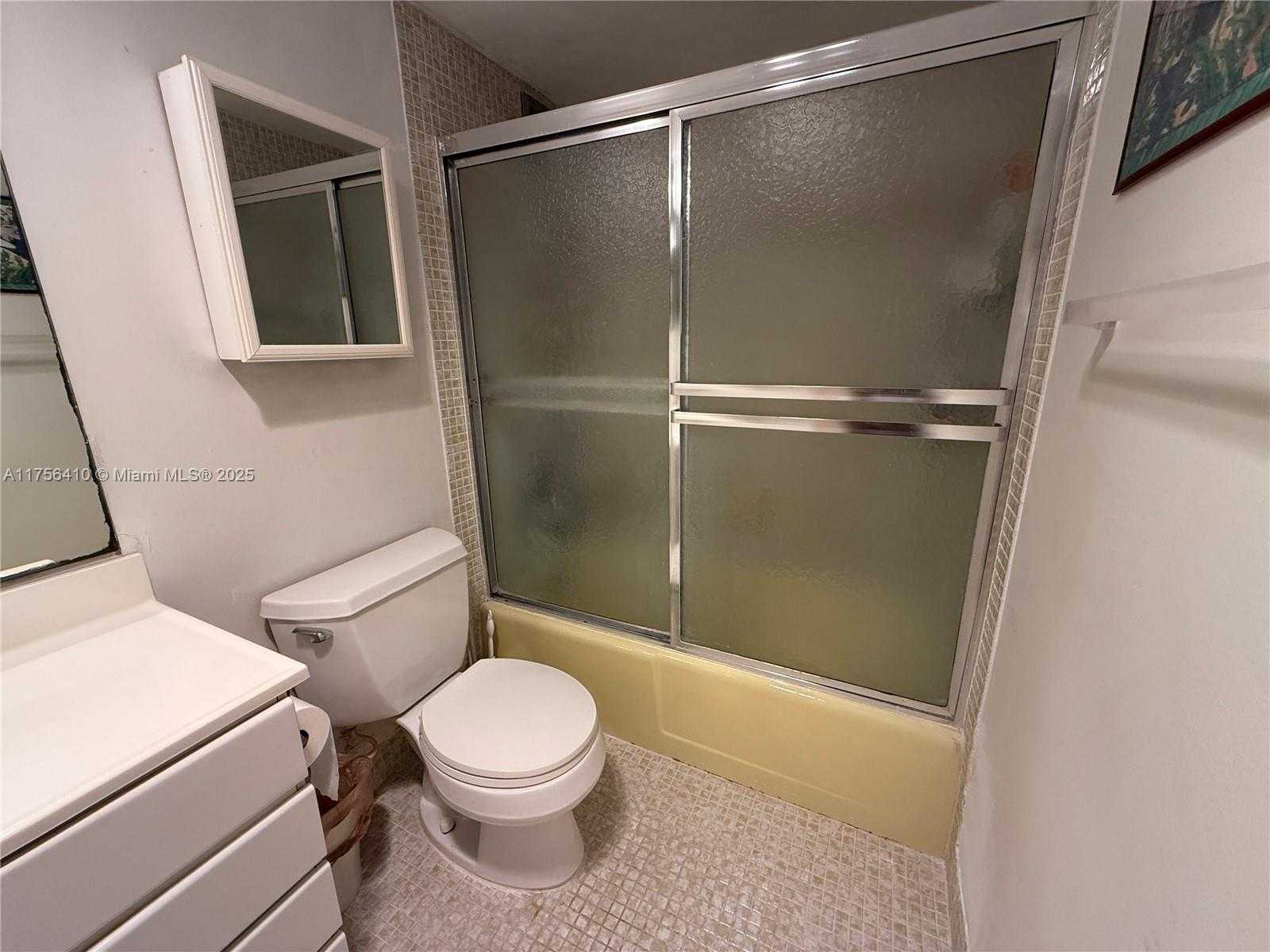 Small Image of 401 OCEAN DR #707, Miami Beach Number 27
