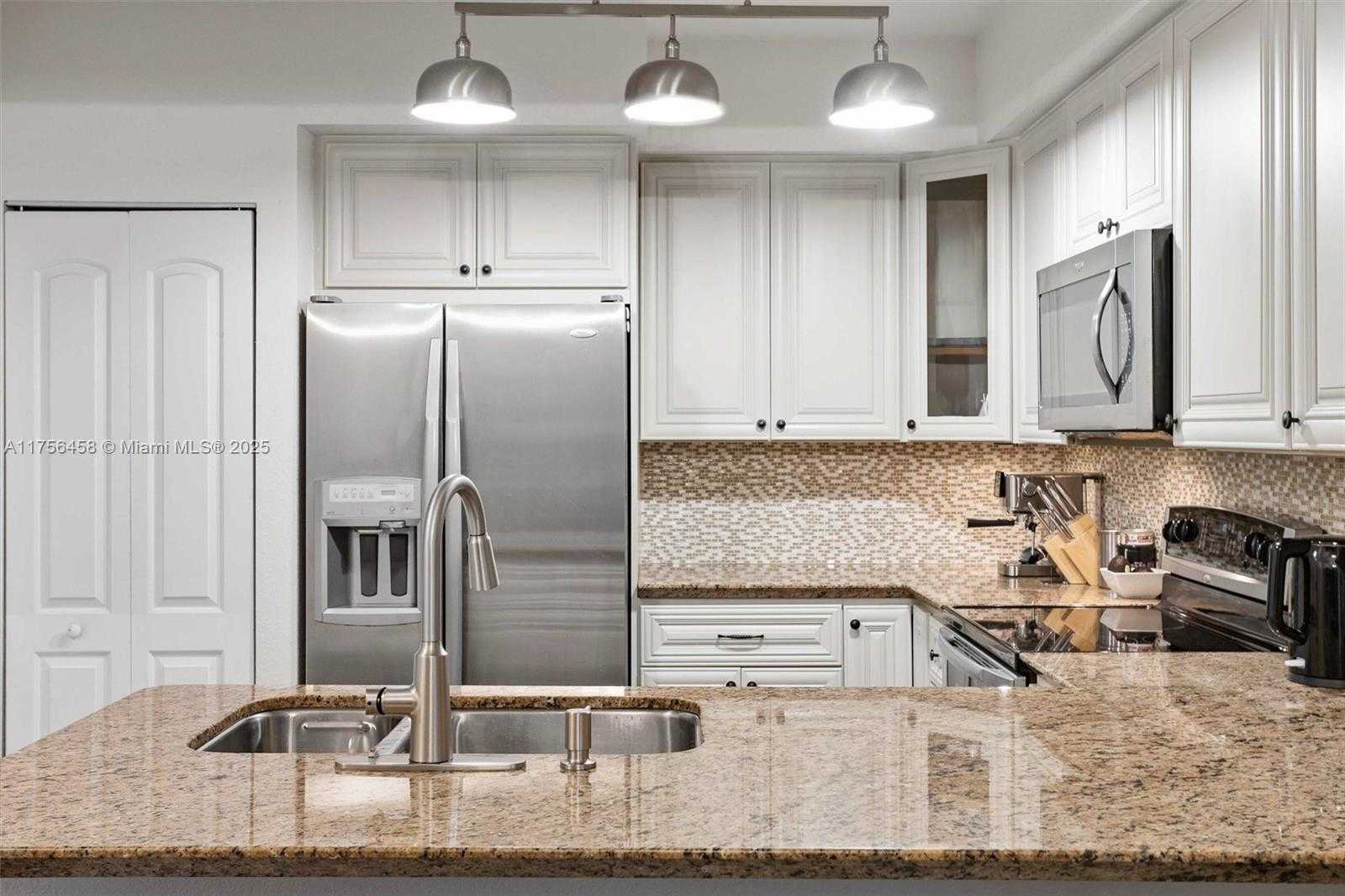 Small Image of 1830 RADIUS DR #620, Hollywood Number 10