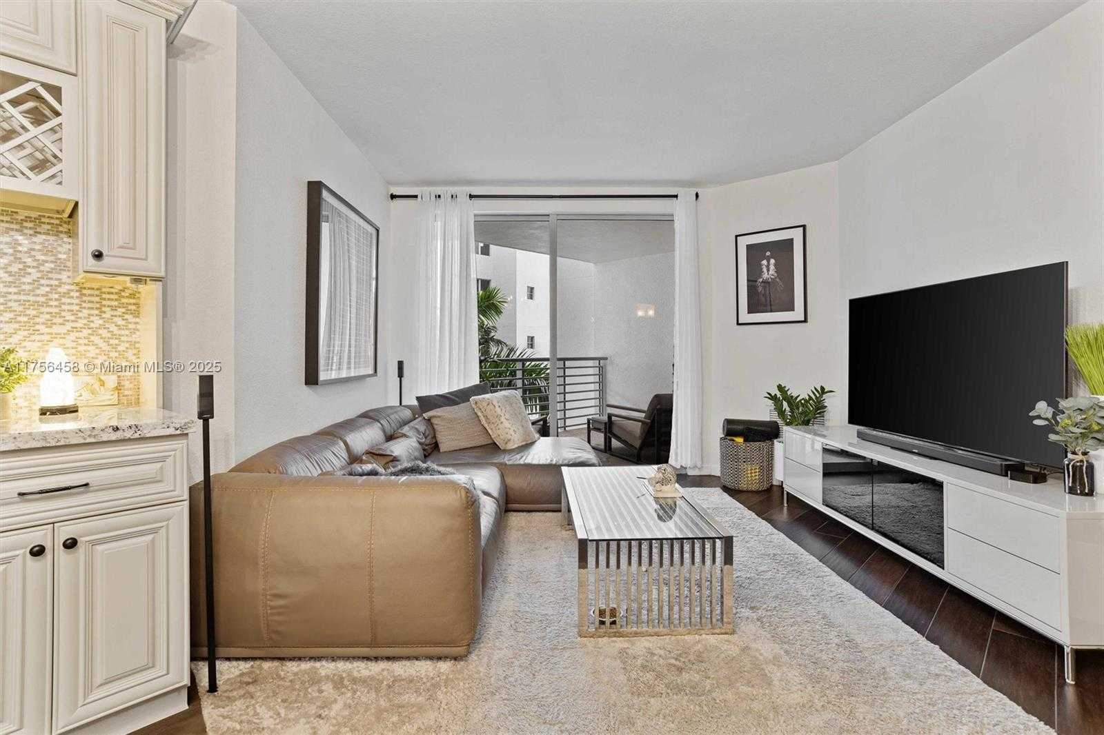Small Image of 1830 RADIUS DR #620, Hollywood Number 2