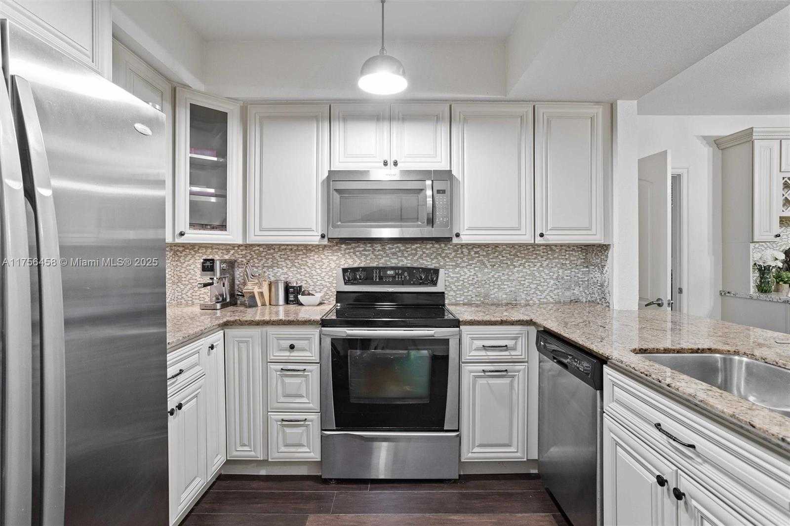Small Image of 1830 RADIUS DR #620, Hollywood Number 7