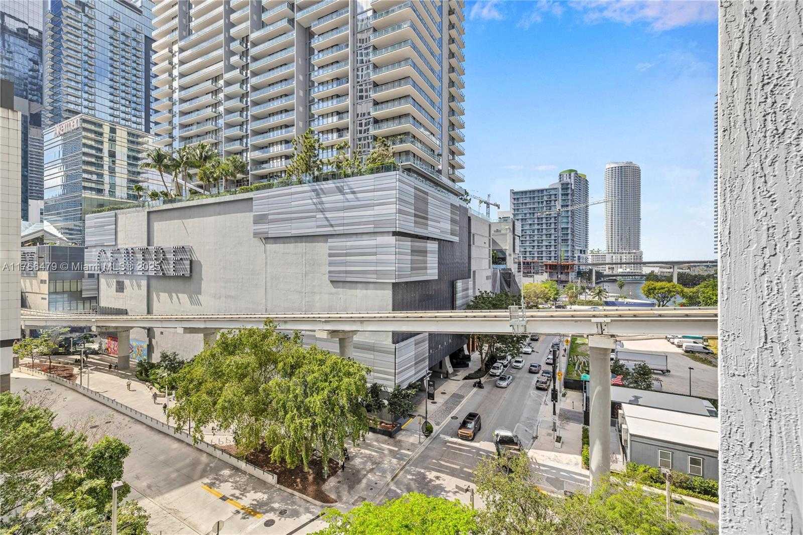 Small Image of 31 SOUTH EAST 6TH ST #805, Miami Number 14