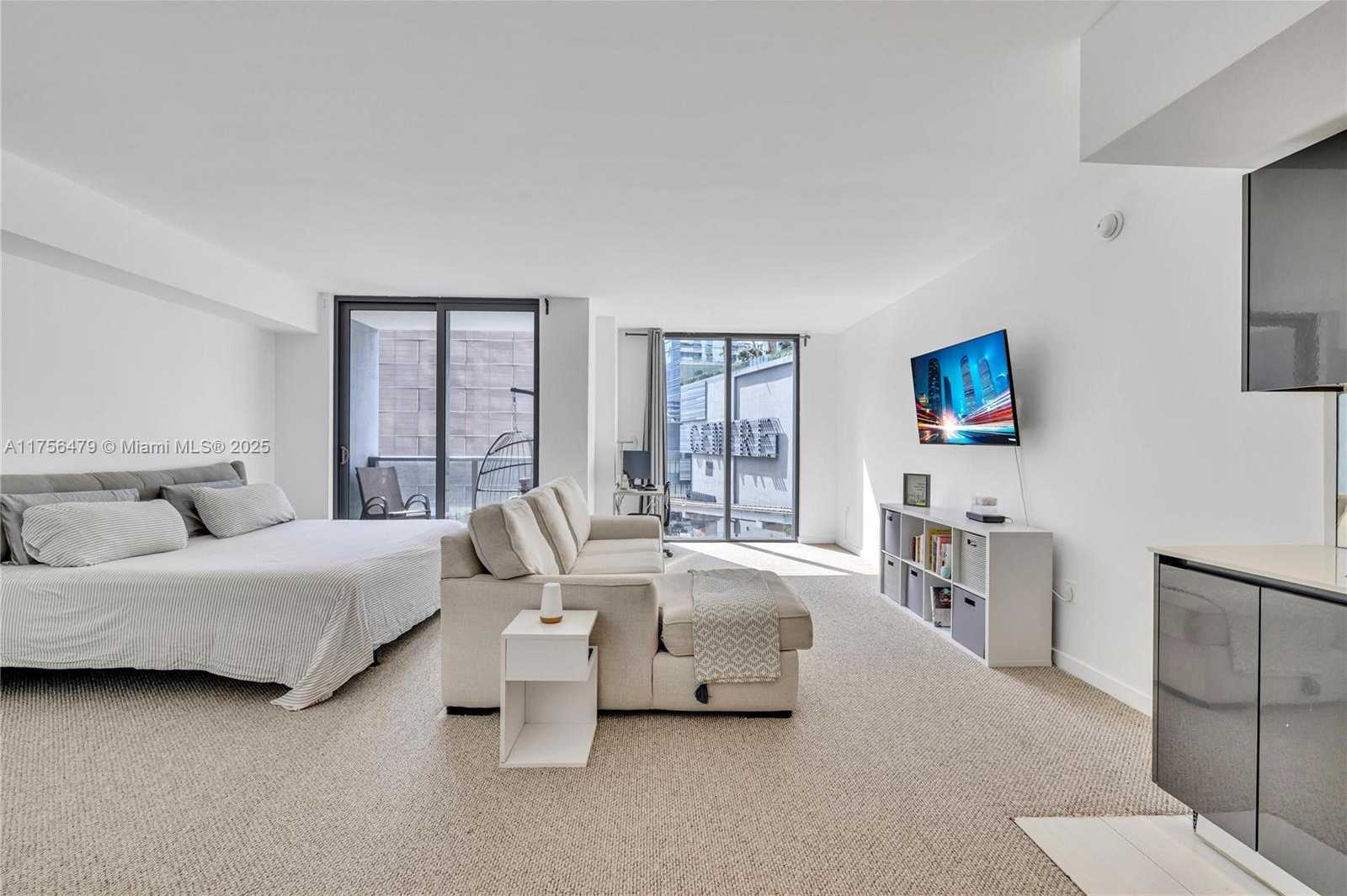 Small Image of 31 SOUTH EAST 6TH ST #805, Miami Number 3