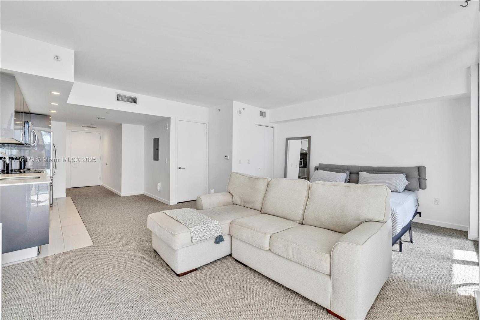 Small Image of 31 SOUTH EAST 6TH ST #805, Miami Number 9