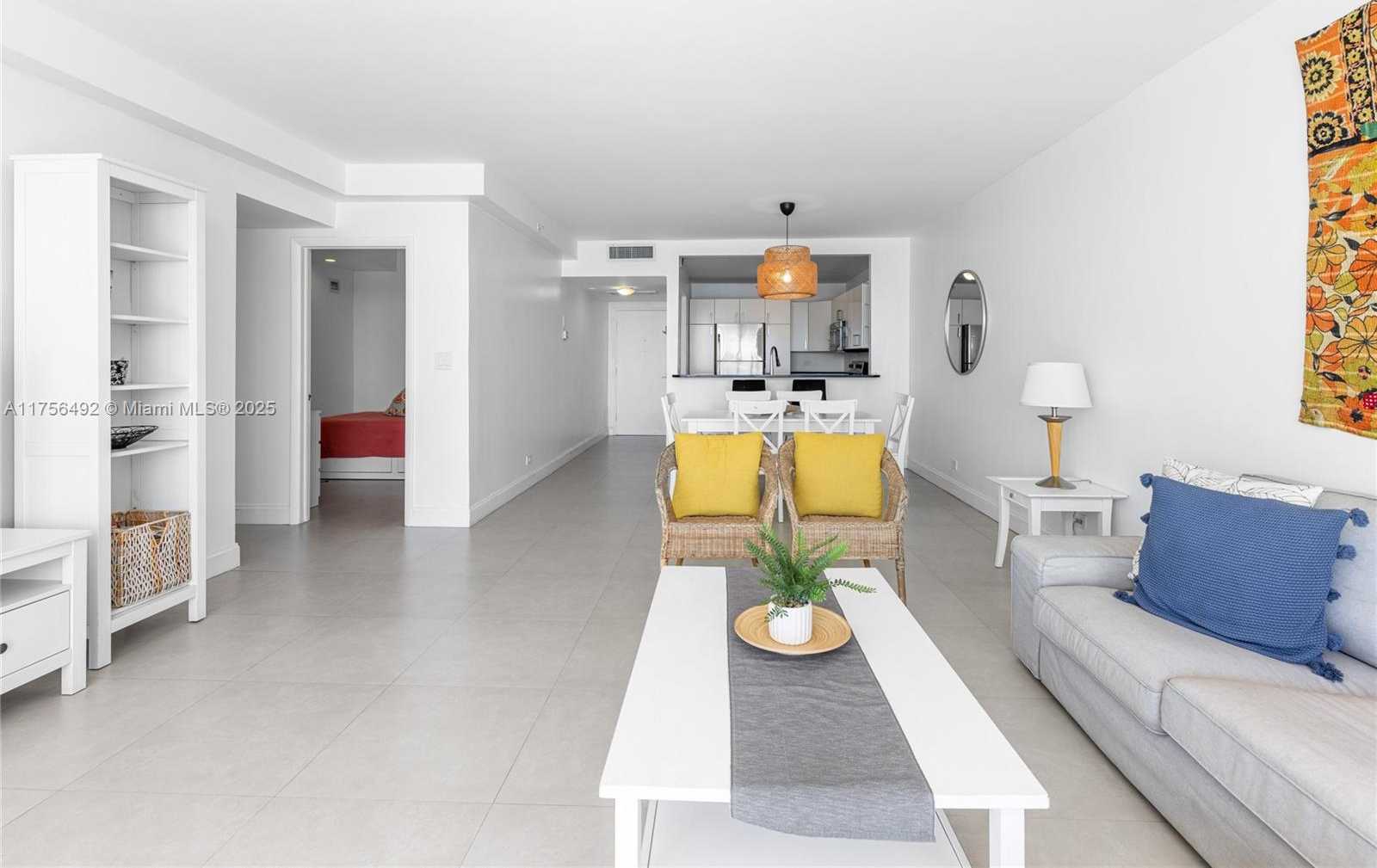 Small Image of 5601 COLLINS AVE #812, Miami Beach Number 16