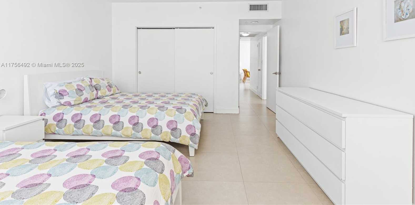 Small Image of 5601 COLLINS AVE #812, Miami Beach Number 29