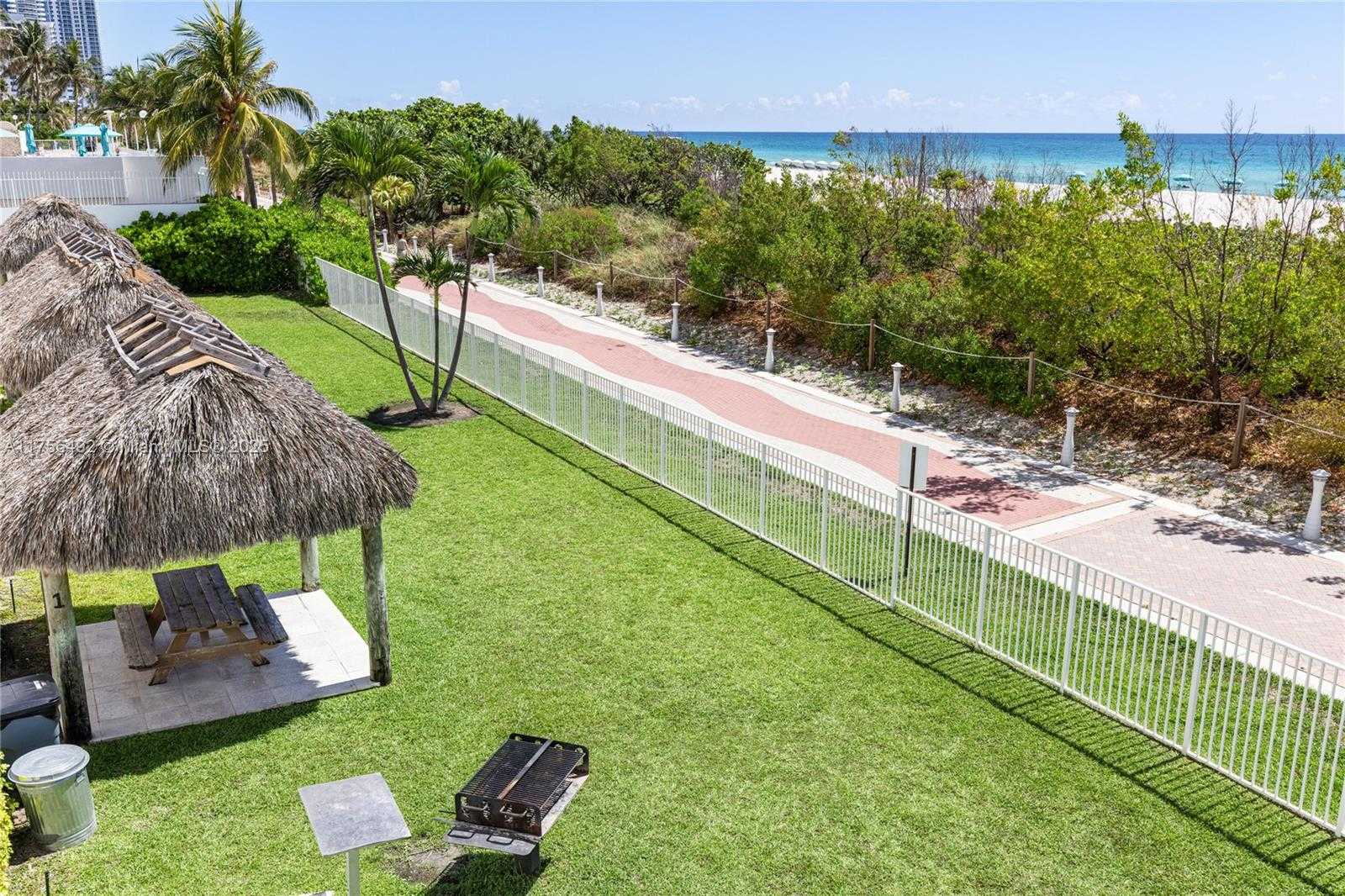 Small Image of 5601 COLLINS AVE #812, Miami Beach Number 42