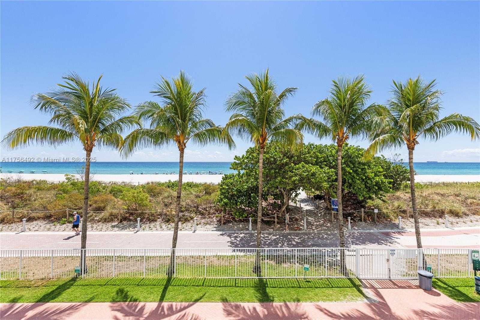 Small Image of 5601 COLLINS AVE #812, Miami Beach Number 53