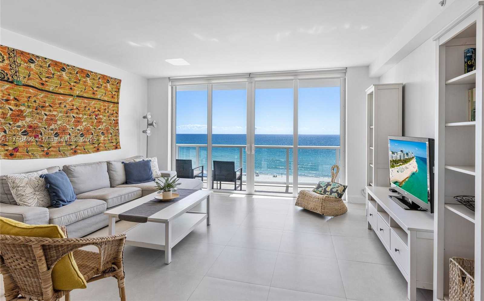 Small Image of 5601 COLLINS AVE #812, Miami Beach Number 6