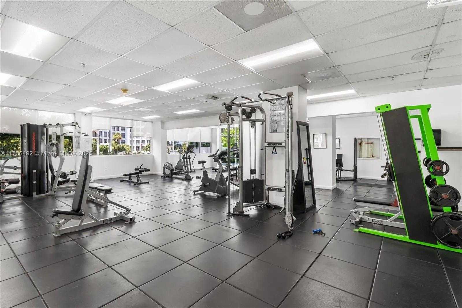Small Image of 5601 COLLINS AVE #812, Miami Beach Number 60