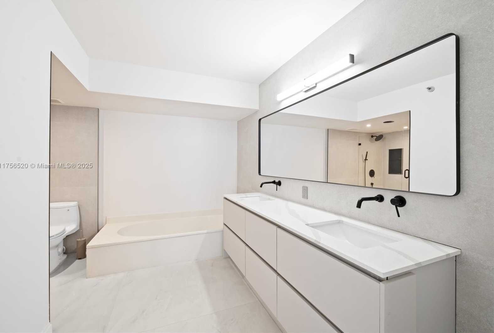 Small Image of 19195 NORTH EAST 36TH CT #1803, Aventura Number 19