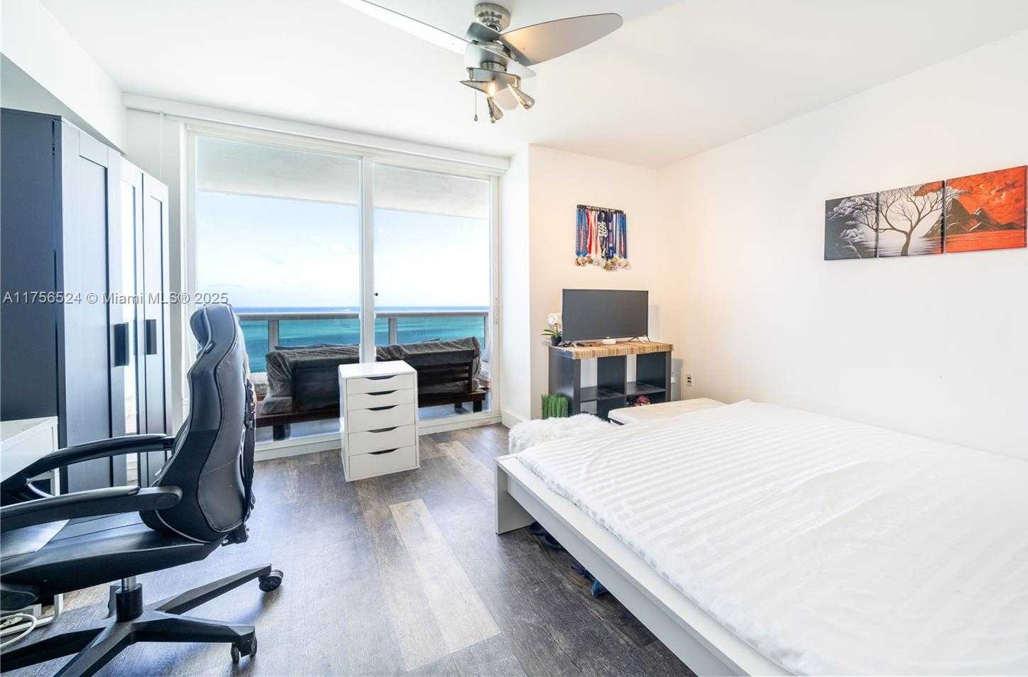 Small Image of 6301 COLLINS AVE #2802, Miami Beach Number 13