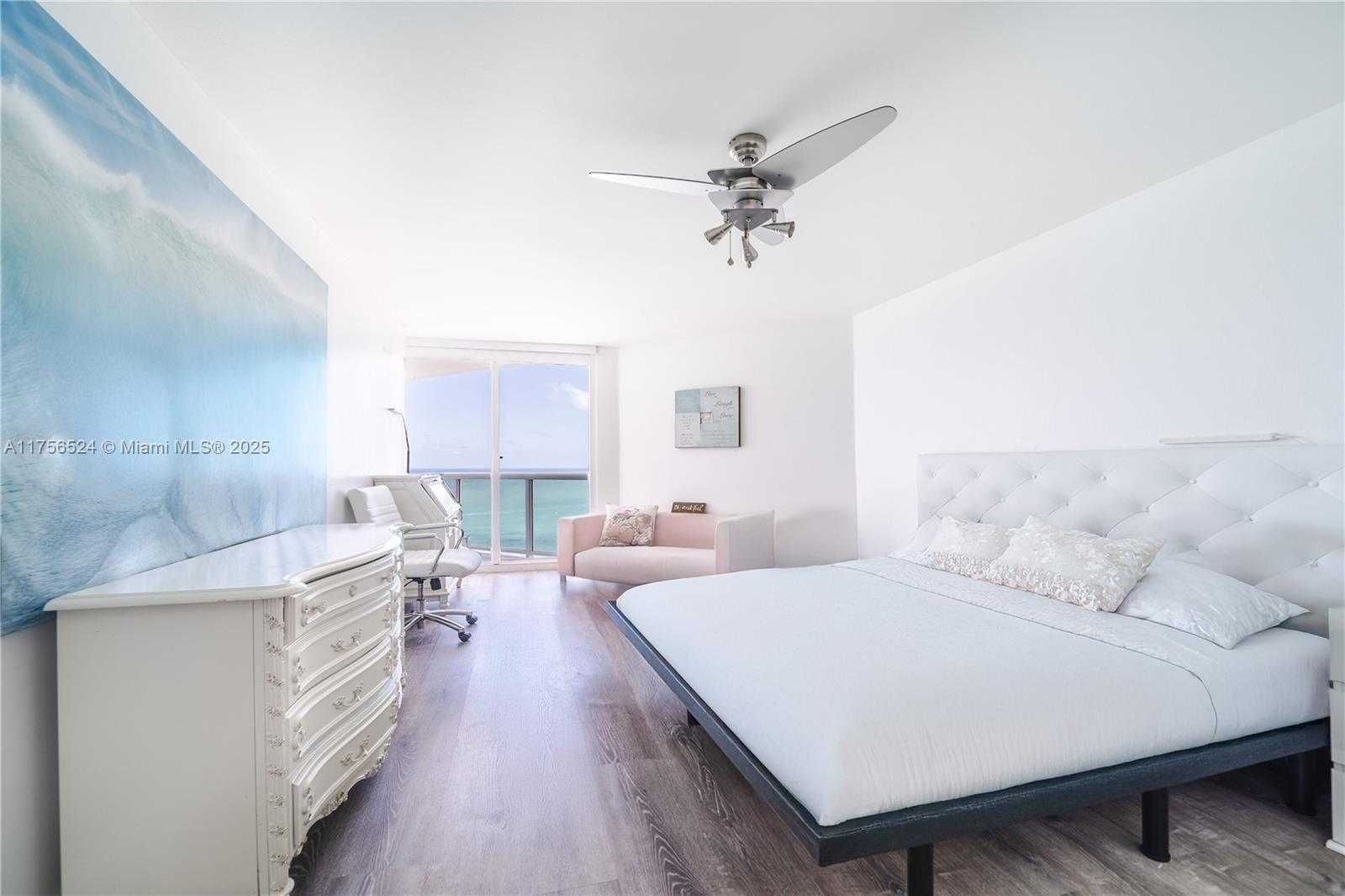 Small Image of 6301 COLLINS AVE #2802, Miami Beach Number 16