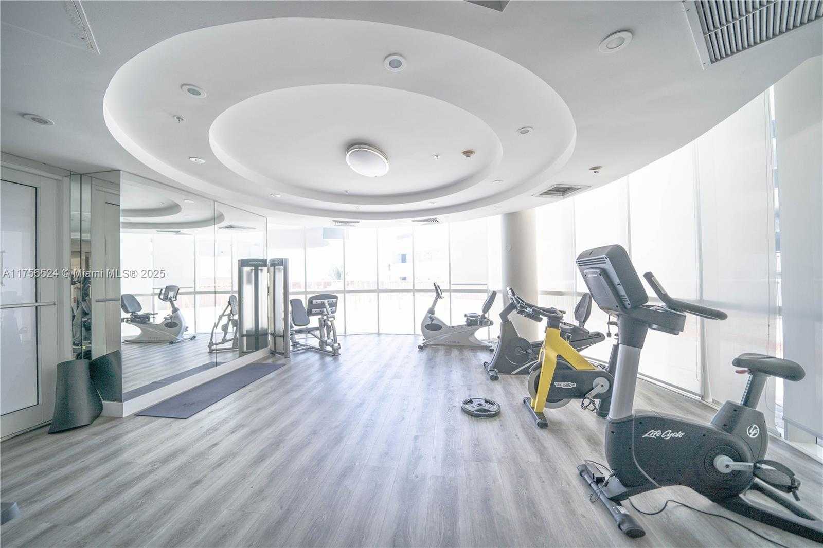 Small Image of 6301 COLLINS AVE #2802, Miami Beach Number 24