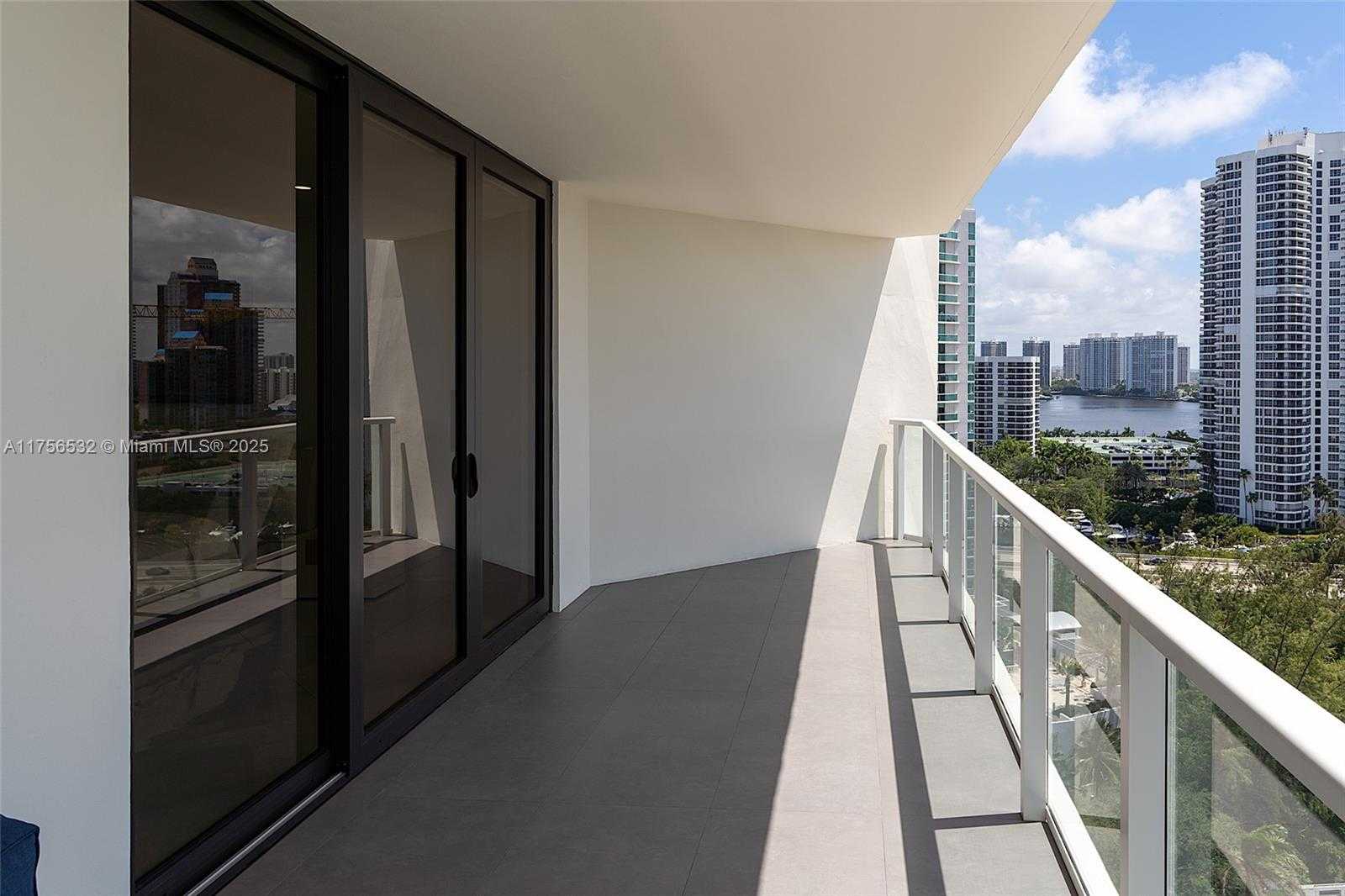 Small Image of 19500 TURNBERRY WAY #16B, Aventura Number 46