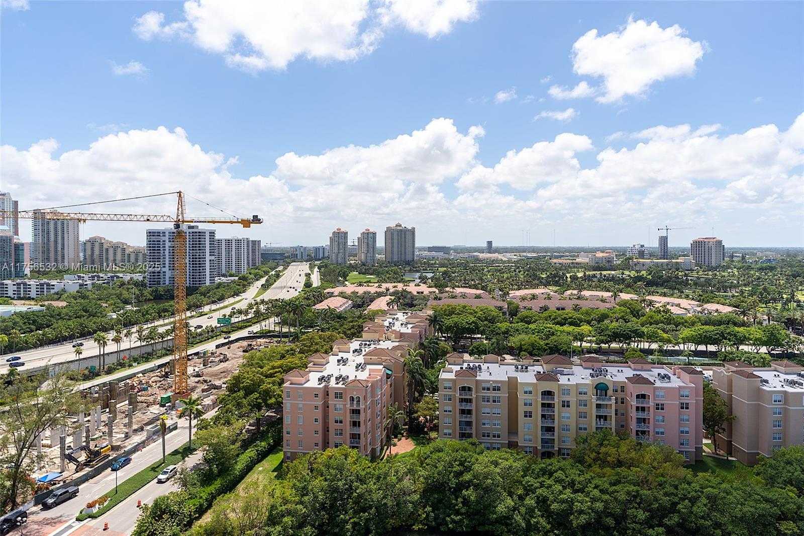 Small Image of 19500 TURNBERRY WAY #16B, Aventura Number 48