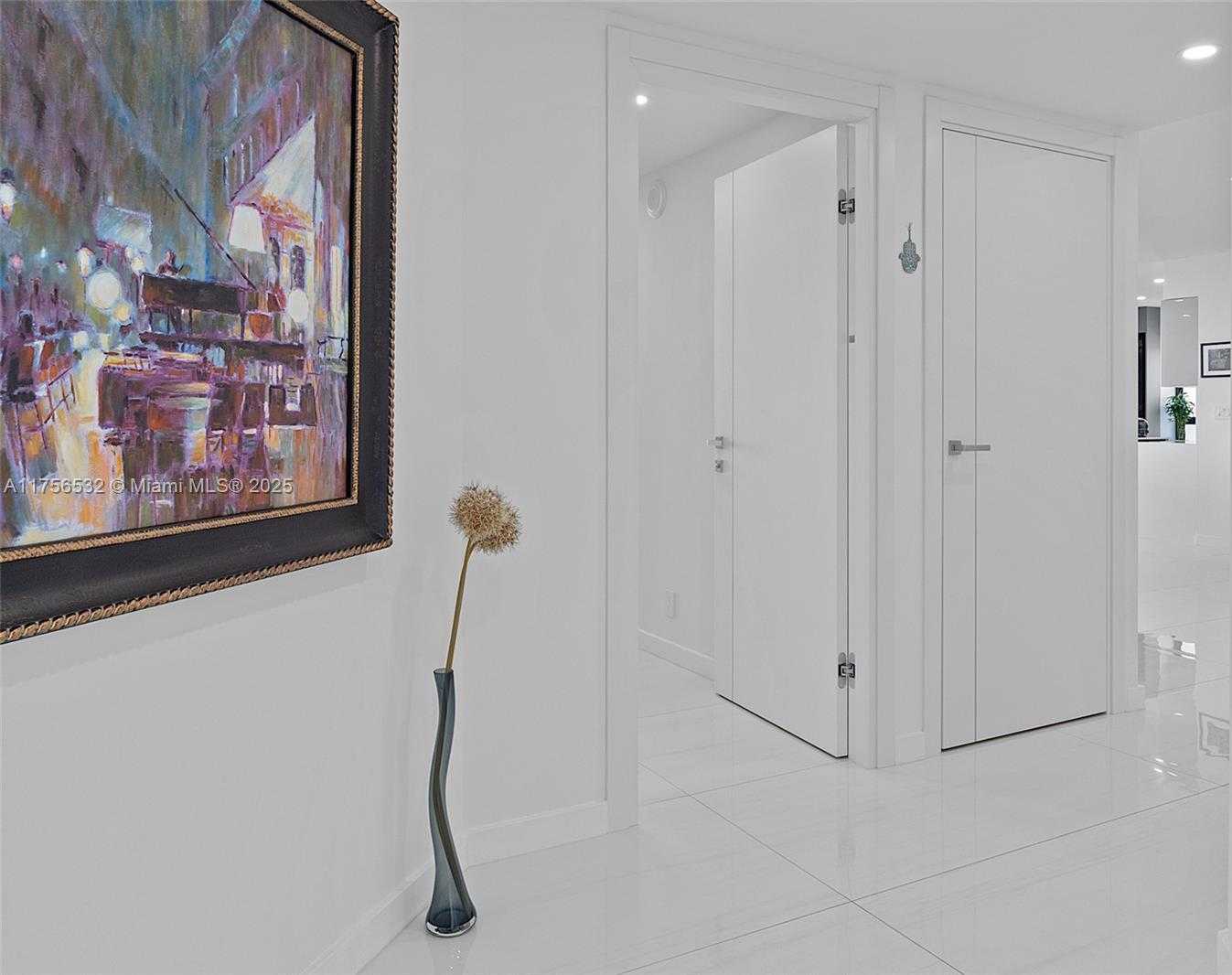 Small Image of 19500 TURNBERRY WAY #16B, Aventura Number 52