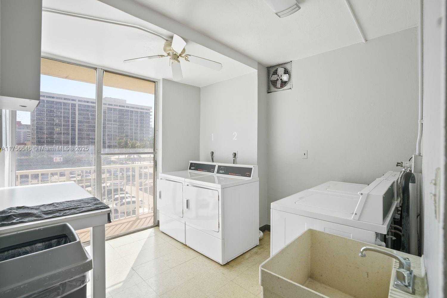 Small Image of 1965 SOUTH OCEAN DR #3A, Hallandale Beach Number 16