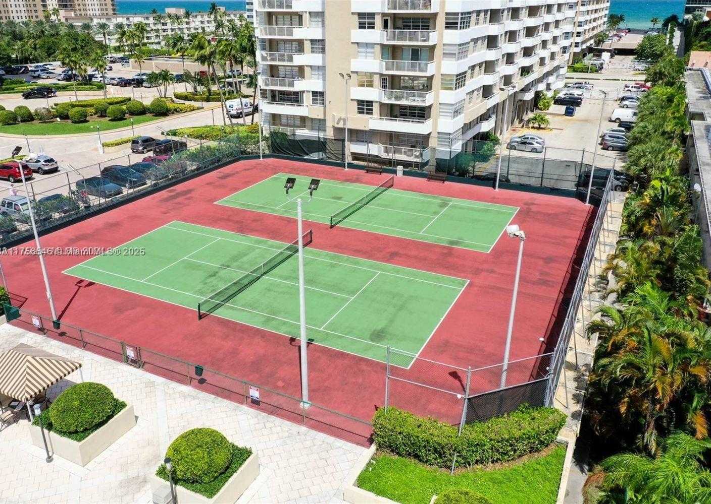 Small Image of 1965 SOUTH OCEAN DR #3A, Hallandale Beach Number 25