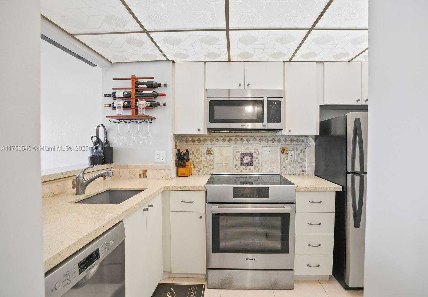 Small Image of 1965 SOUTH OCEAN DR #3A, Hallandale Beach Number 6