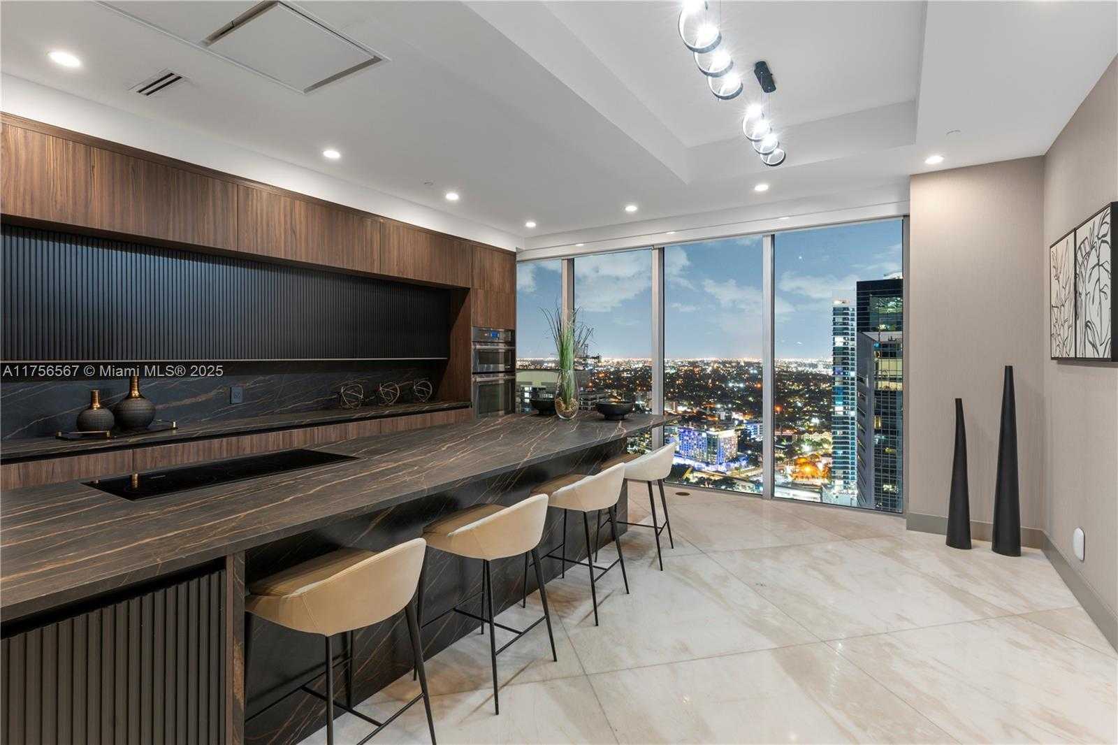 Small Image of 1300 BRICKELL BAY DR #4400, Miami Number 19