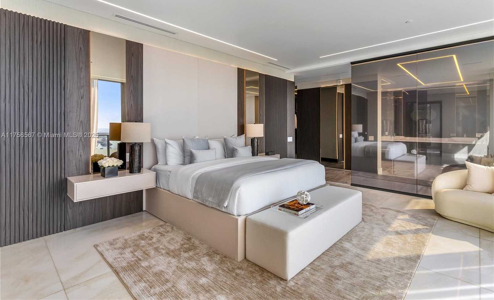 Small Image of 1300 BRICKELL BAY DR #4400, Miami Number 31