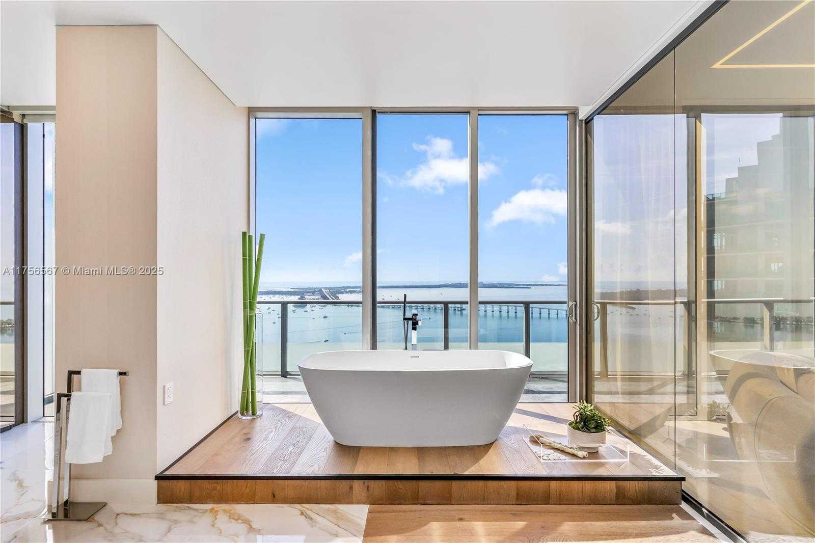 Small Image of 1300 BRICKELL BAY DR #4400, Miami Number 35