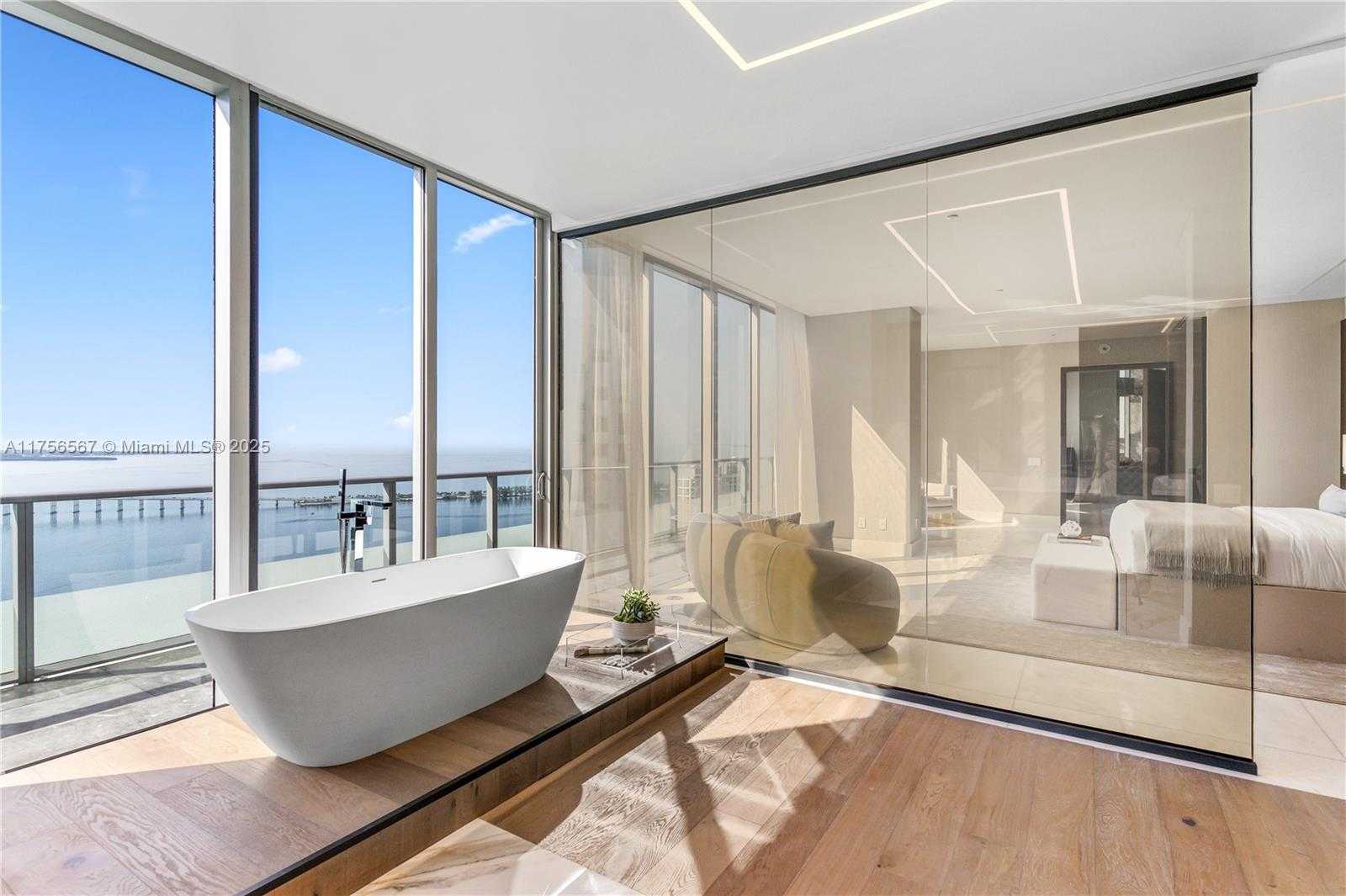 Small Image of 1300 BRICKELL BAY DR #4400, Miami Number 42