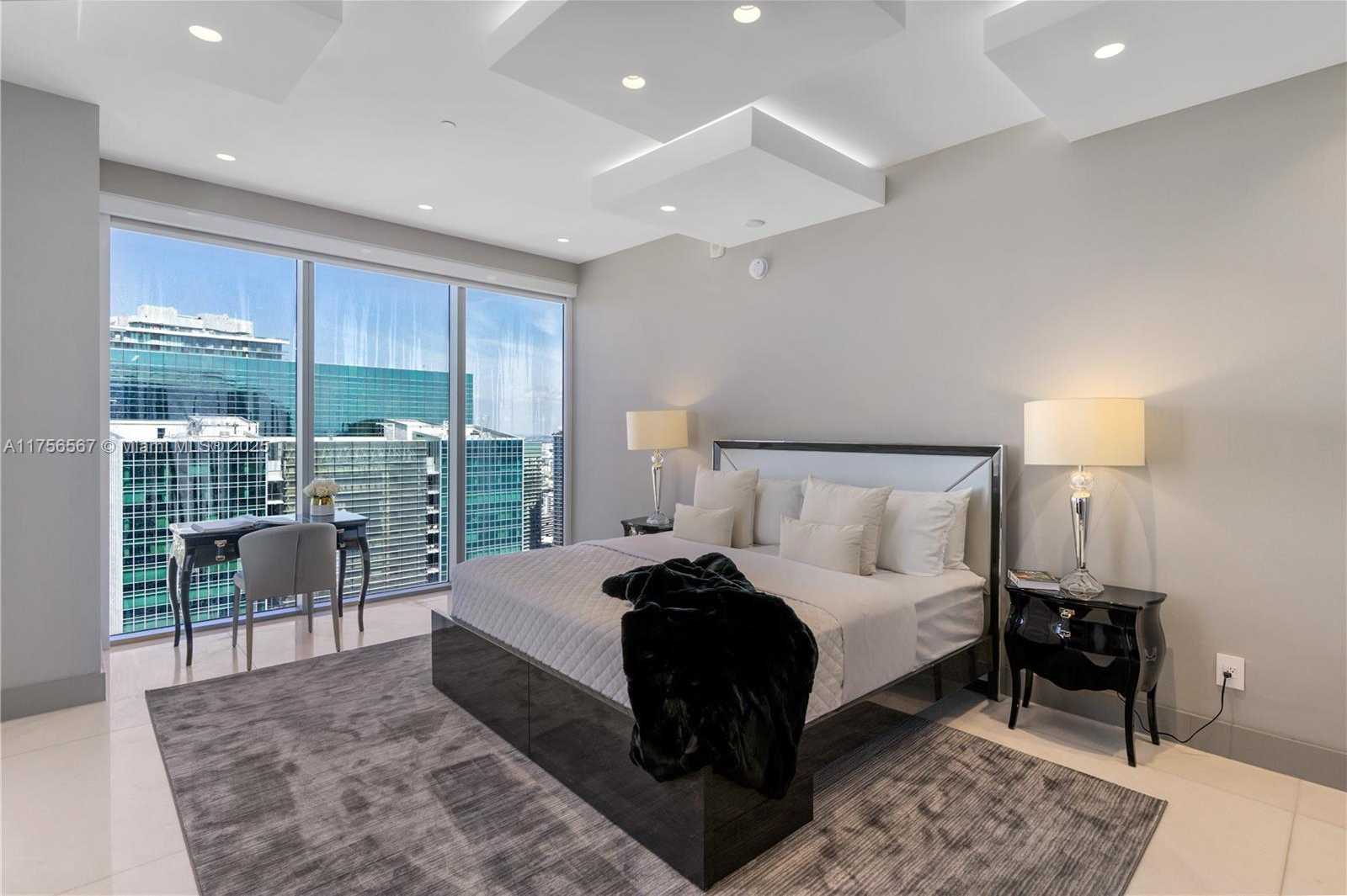 Small Image of 1300 BRICKELL BAY DR #4400, Miami Number 50