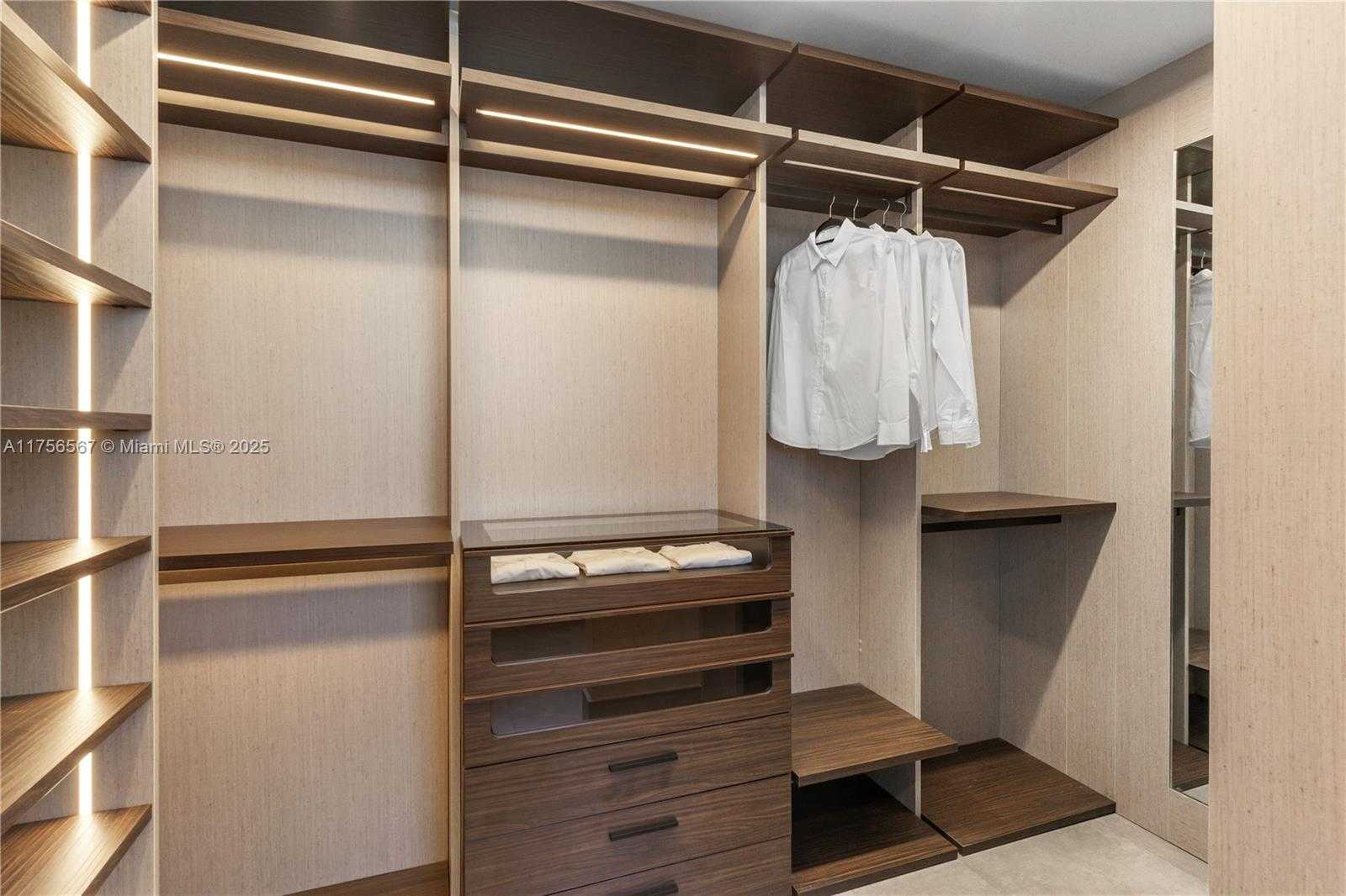 Small Image of 1300 BRICKELL BAY DR #4400, Miami Number 53