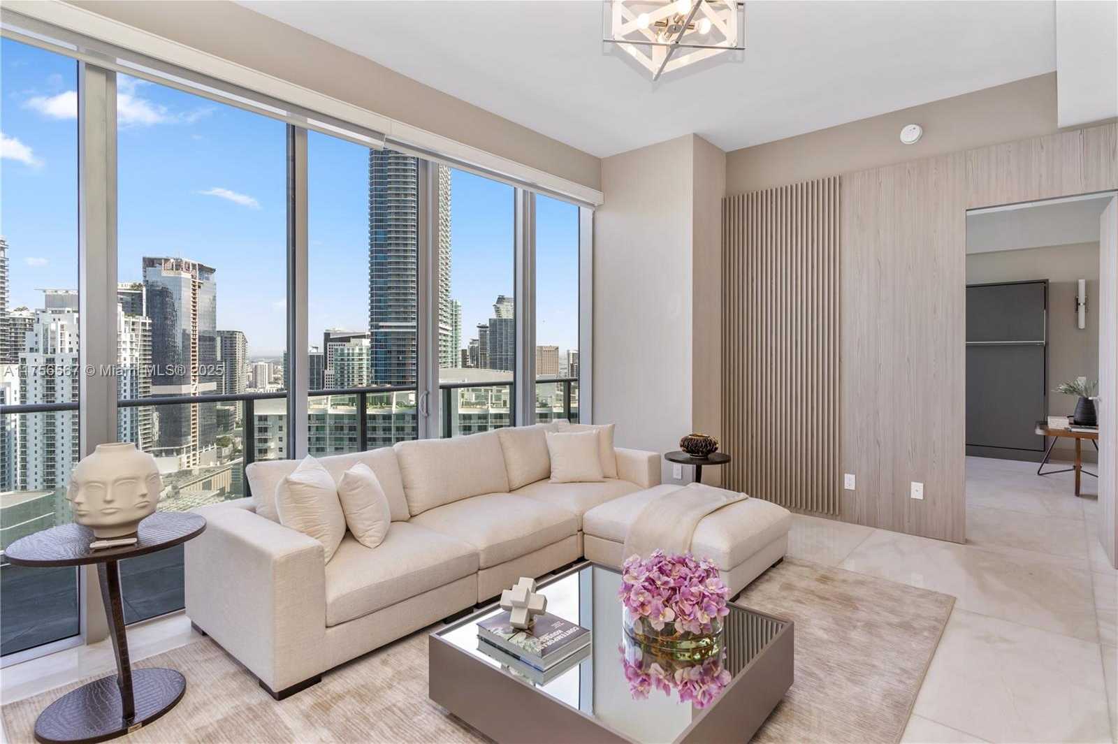 Small Image of 1300 BRICKELL BAY DR #4400, Miami Number 58