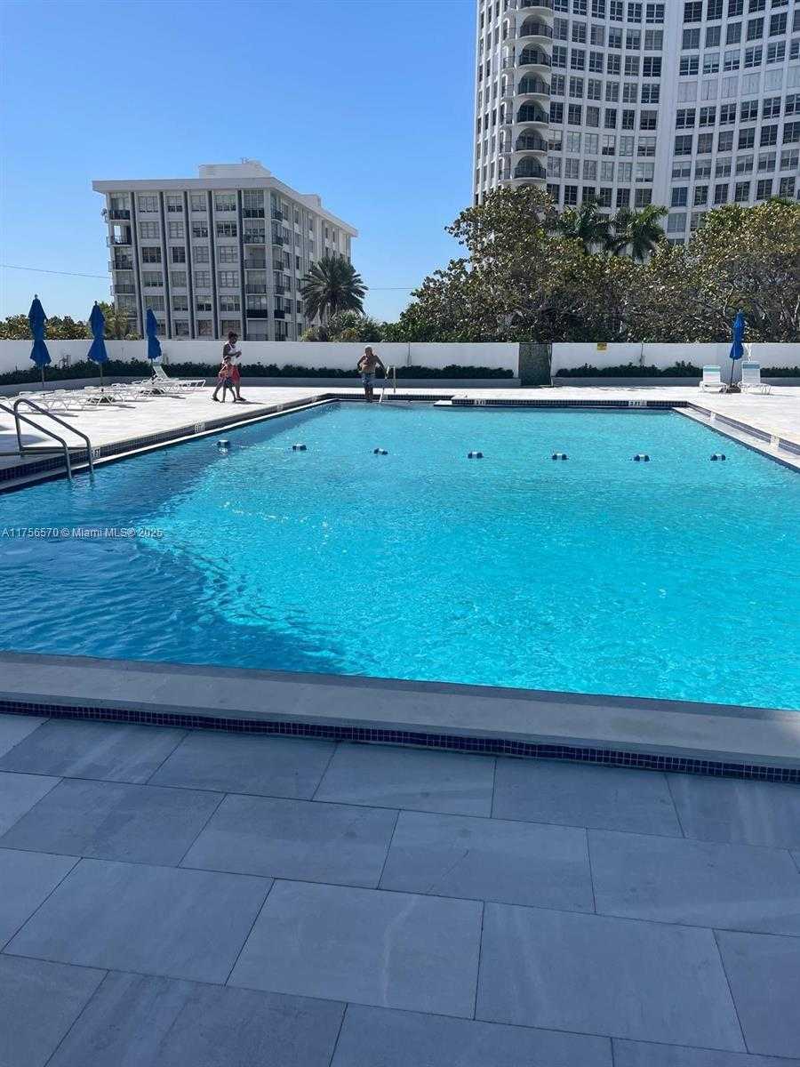 Small Image of 5601 COLLINS AVE #1203, Miami Beach Number 20
