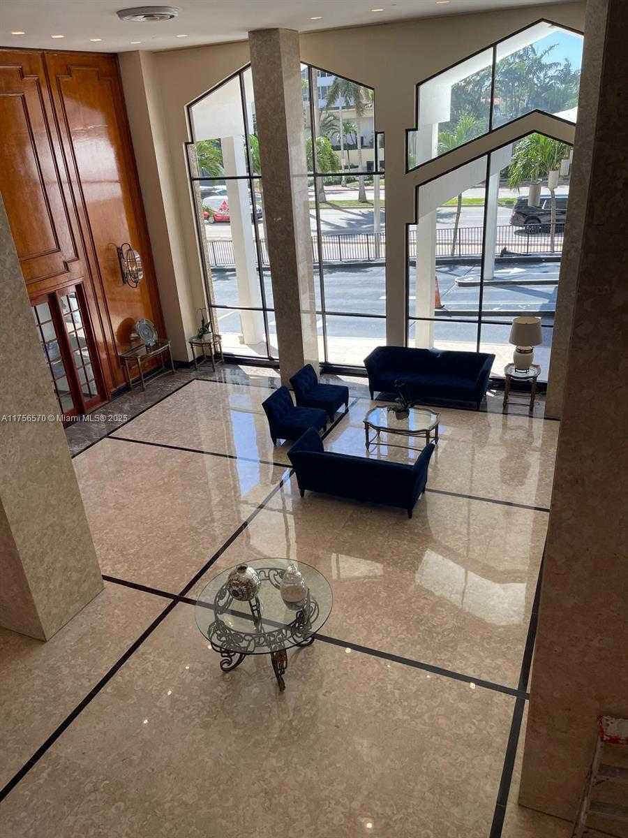 Small Image of 5601 COLLINS AVE #1203, Miami Beach Number 30