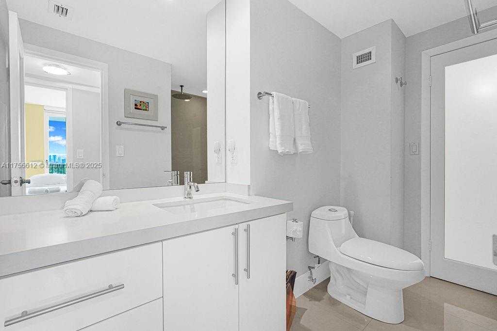 Small Image of 800 WEST AVE #931, Miami Beach Number 23