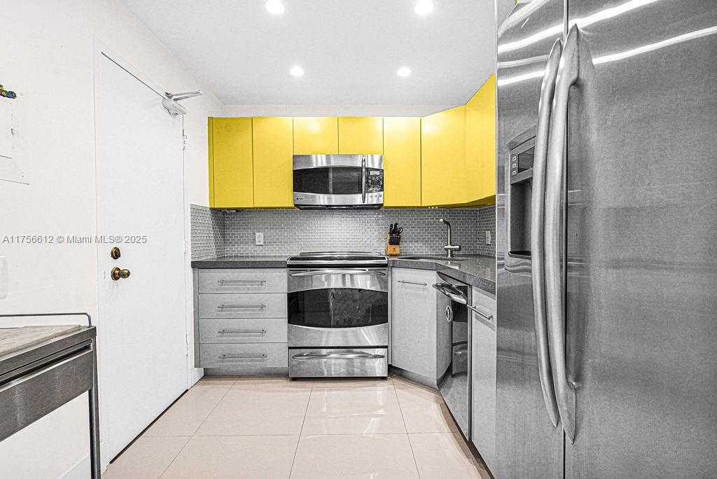 Small Image of 800 WEST AVE #931, Miami Beach Number 24