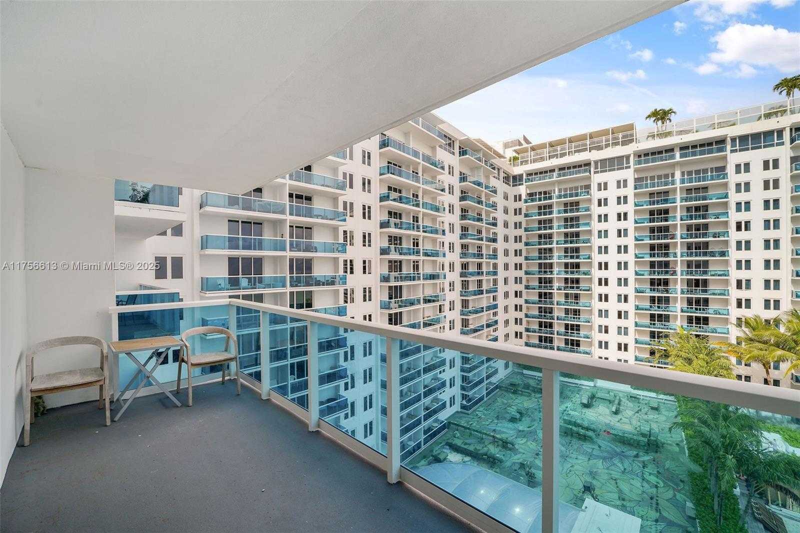 Small Image of 2301 COLLINS AVE #432, Miami Beach Number 20