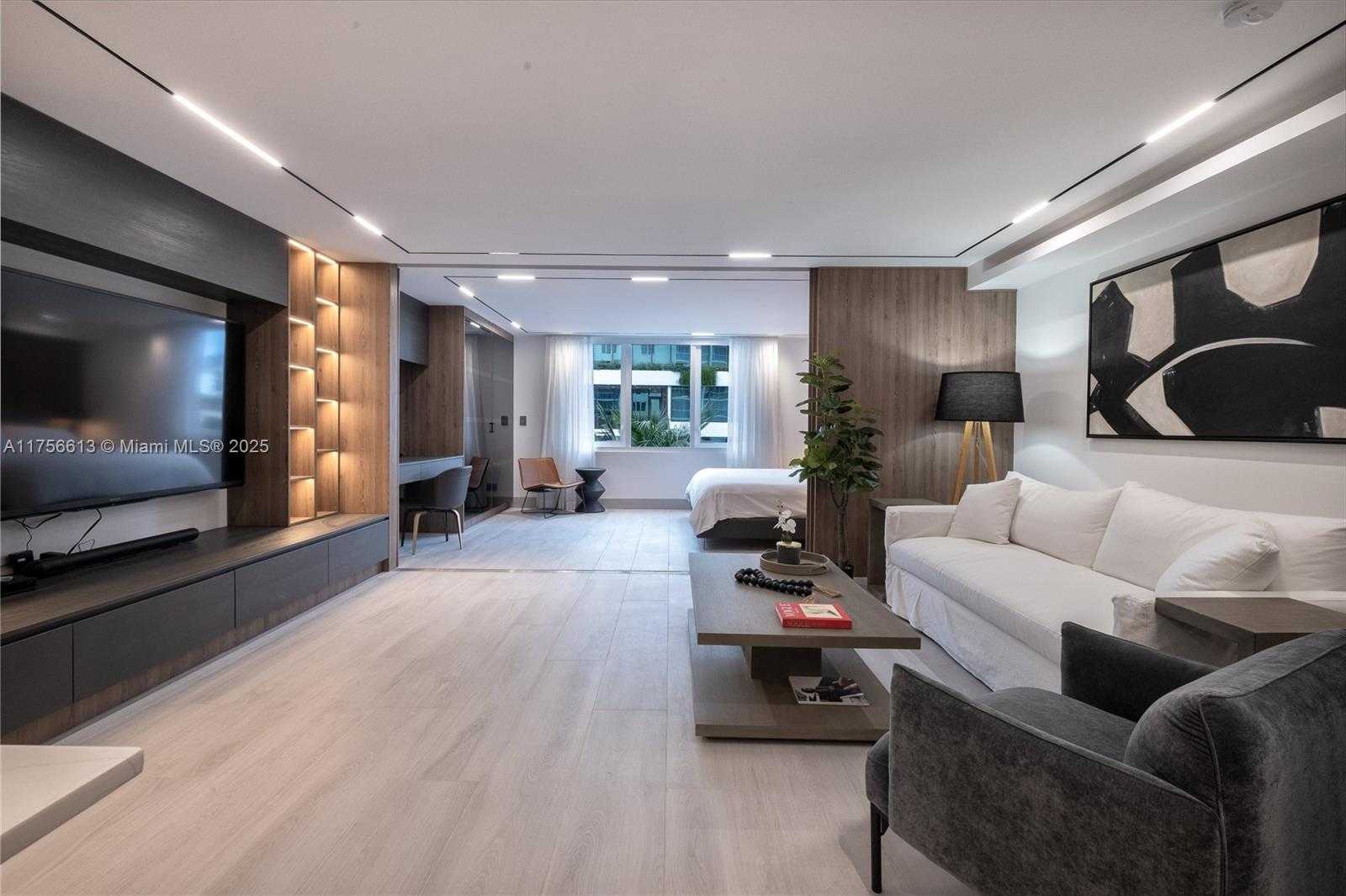 Small Image of 2301 COLLINS AVE #432, Miami Beach Number 7